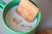 山东钙奶饼干娱乐吃瓜酱,揭秘网红零食背后的故事
